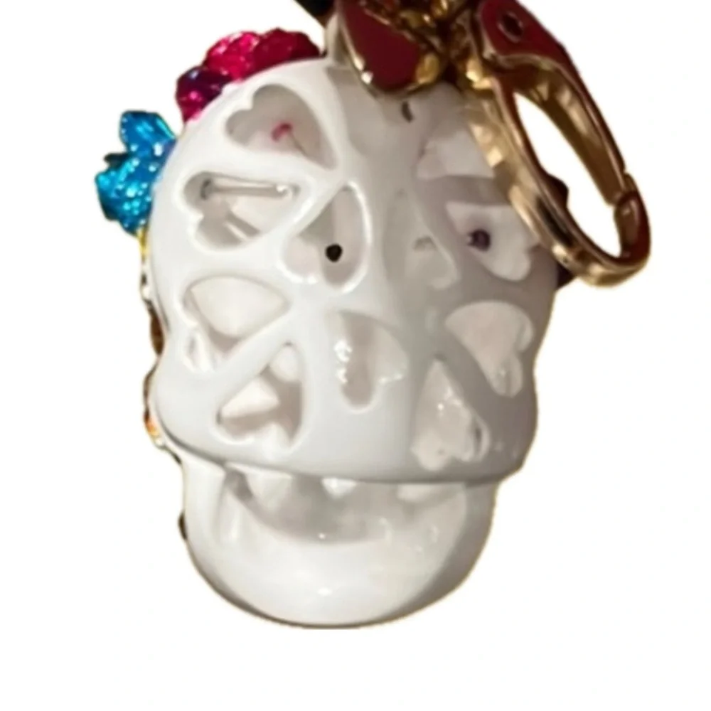 NWT ⚜️💖⚜️ Betsey Johnson Gorgeous Sugar Skull Keychain Bag Charm